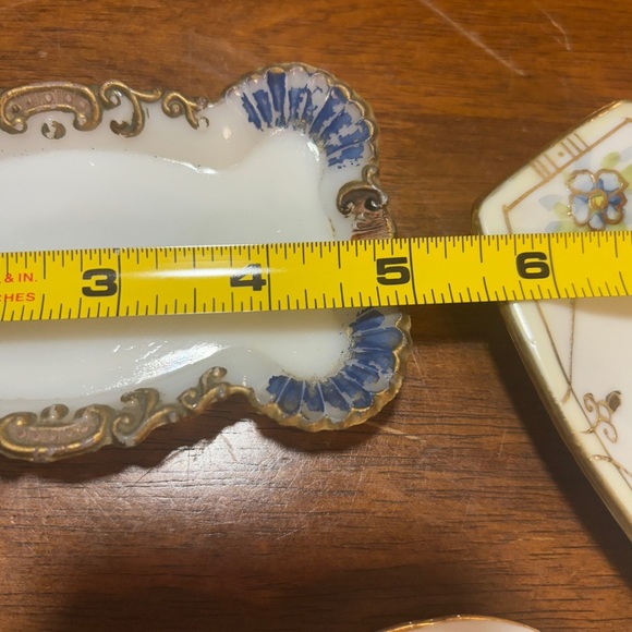 Vintage Porcelain Decorative trinket dish tray vanity - Picture 13 of 15